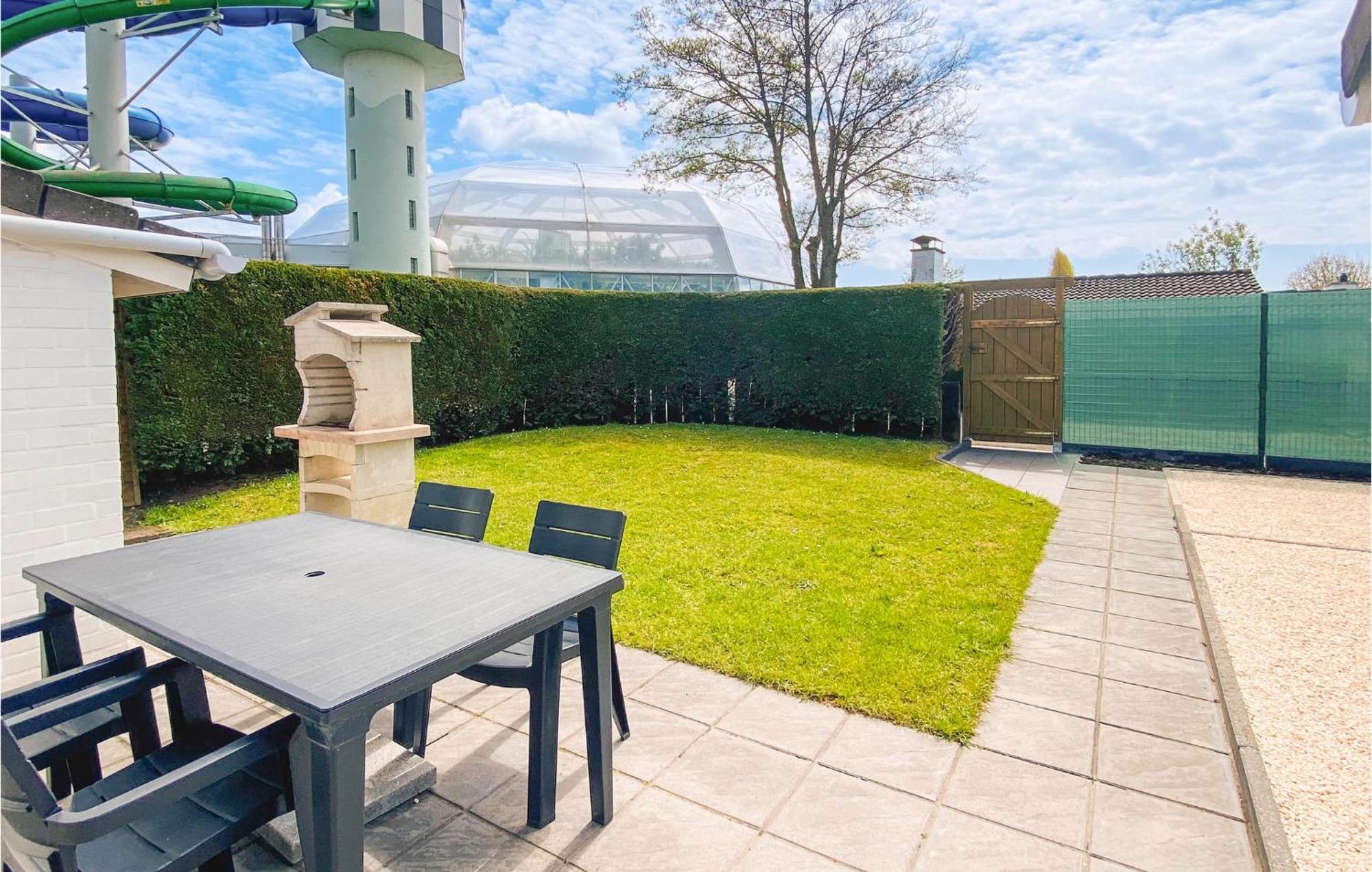 3 Bedroom Awesome Home In Oostduinkerke Luaran gambar